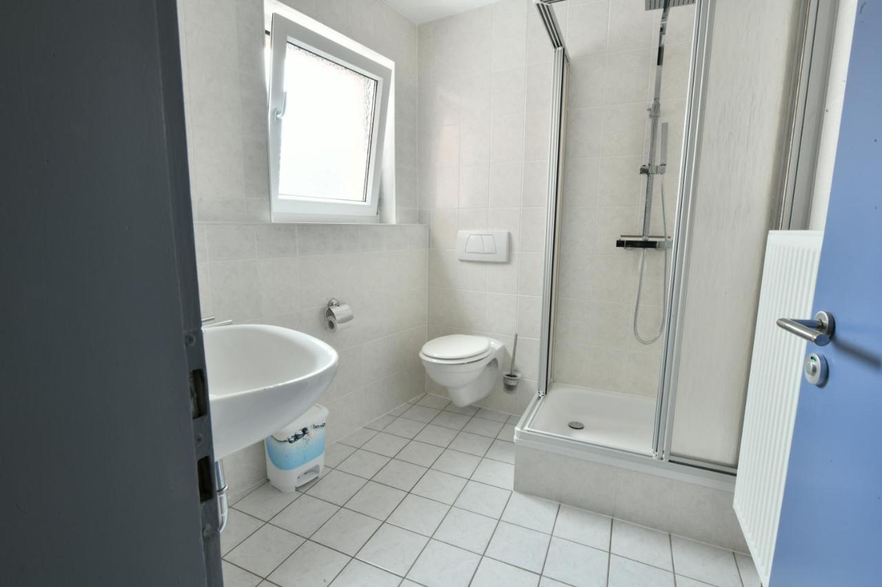 Um Die Ecke Apartment มานเดอร์ไชด์ ภายนอก รูปภาพ